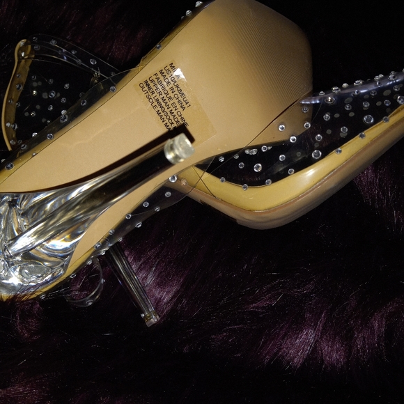 Clear Dress Shoes - Picture 4 of 4